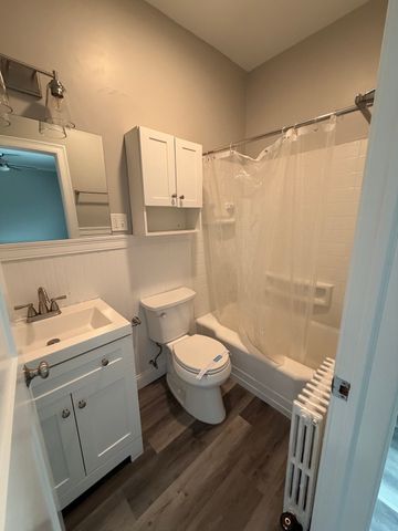 16 Magnolia Ave 12, Gloucester, MA 01930