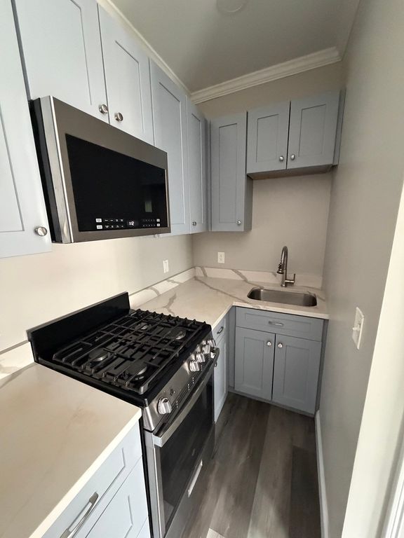 16 Magnolia Ave 12, Gloucester, MA 01930