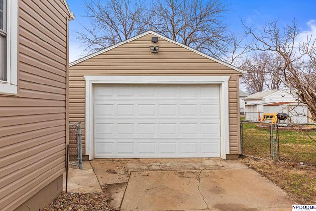 914 Pine Street, Council Bluffs, IA 51501