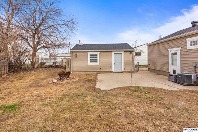 914 Pine Street, Council Bluffs, IA 51501