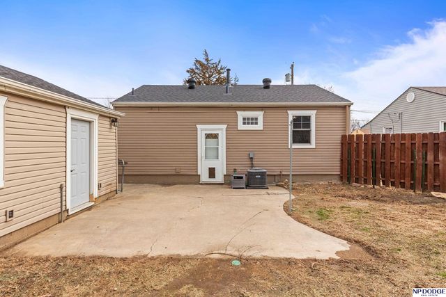 914 Pine Street, Council Bluffs, IA 51501