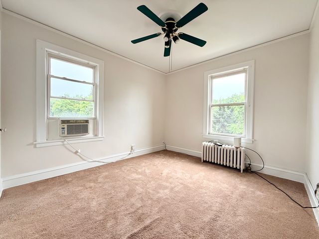 615 E Golf Road 2, Des Plaines, IL 60016