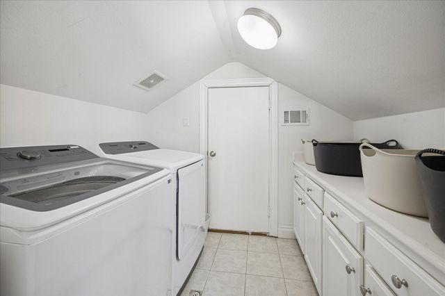 2207 Austin Street, Houston, TX 77002