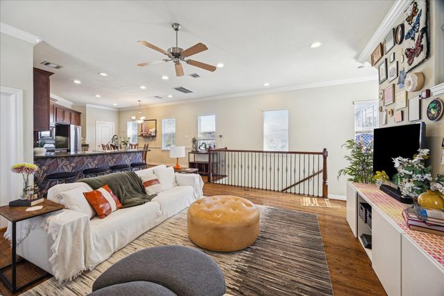 2207 Austin Street, Houston, TX 77002