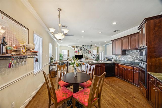 2207 Austin Street, Houston, TX 77002