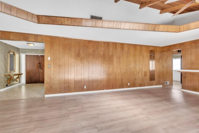 1206 43rd Ave, Sacramento, CA 95822