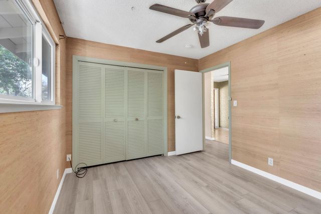 1206 43rd Ave, Sacramento, CA 95822