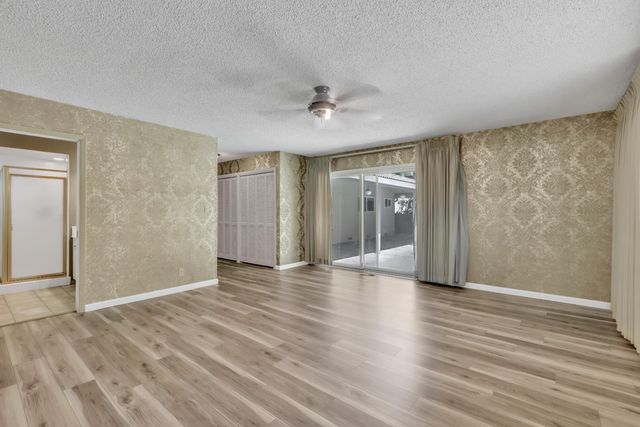 1206 43rd Ave, Sacramento, CA 95822