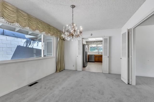 1206 43rd Ave, Sacramento, CA 95822
