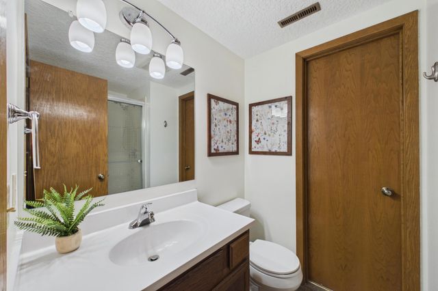 10211 Lee Drive, Eden Prairie, MN 55347