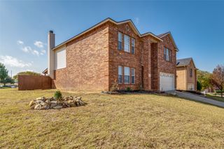 6524 Willow Oak Court, Fort Worth, TX 76112