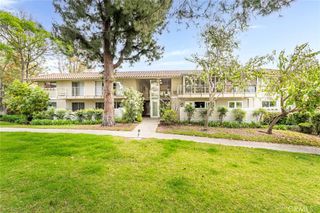 A Ronda Mendoza, Laguna Woods, CA 92637