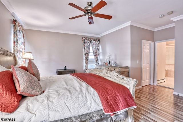 212 Sunrise Dr, Wyckoff Twp., NJ 07481