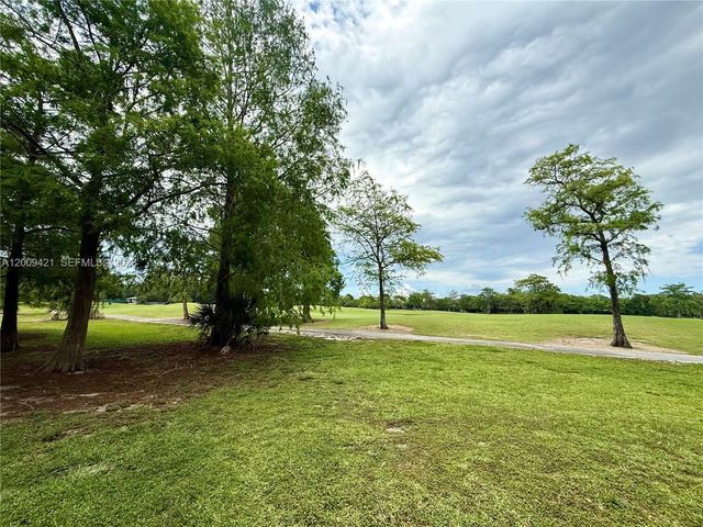 8301 Sands Point Blvd S202, Tamarac, FL 33321