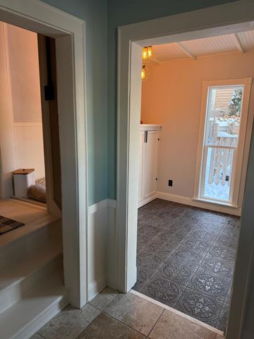 57 Dale Street N, Saint Paul, MN 55102