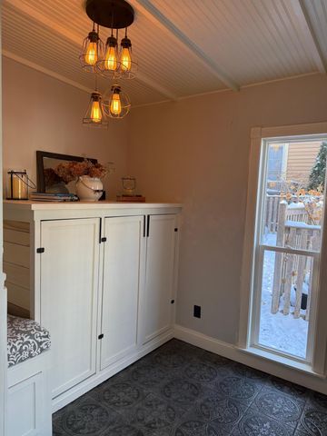 57 Dale Street N, Saint Paul, MN 55102