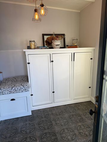 57 Dale Street N, Saint Paul, MN 55102