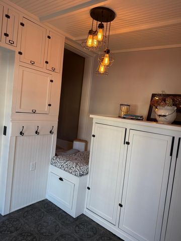 57 Dale Street N, Saint Paul, MN 55102