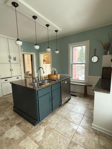 57 Dale Street N, Saint Paul, MN 55102