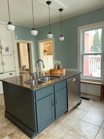 57 Dale Street N, Saint Paul, MN 55102