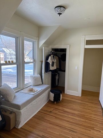 57 Dale Street N, Saint Paul, MN 55102