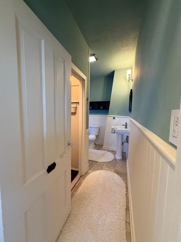 57 Dale Street N, Saint Paul, MN 55102