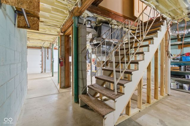 4562 W Division Road, Morgantown, IN 46160