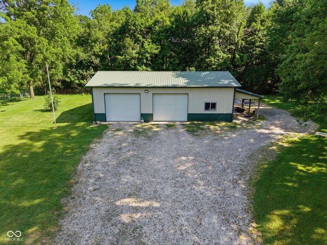4562 W Division Road, Morgantown, IN 46160