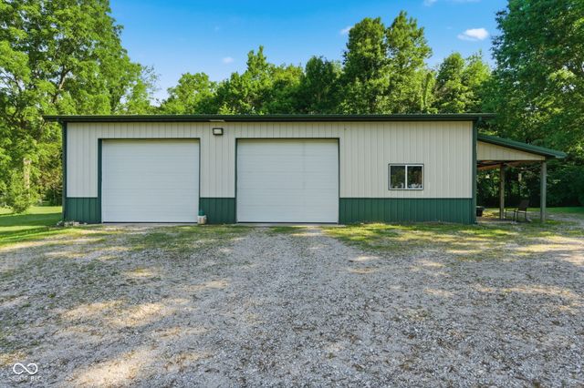 4562 W Division Road, Morgantown, IN 46160