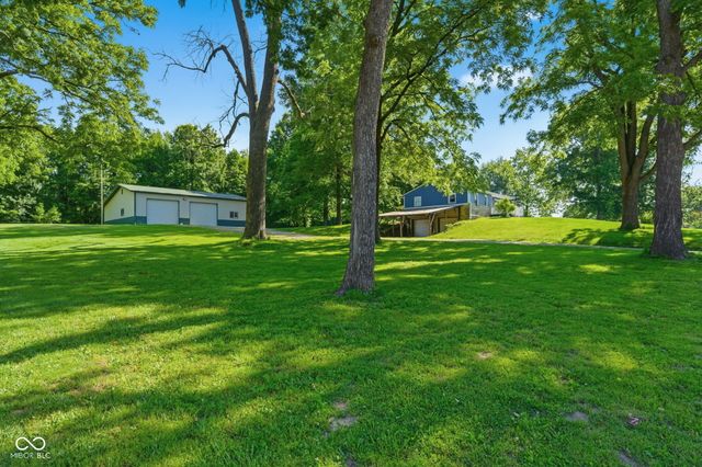 4562 W Division Road, Morgantown, IN 46160
