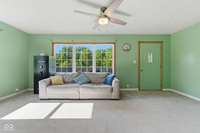 4562 W Division Road, Morgantown, IN 46160