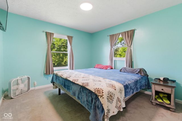 4562 W Division Road, Morgantown, IN 46160