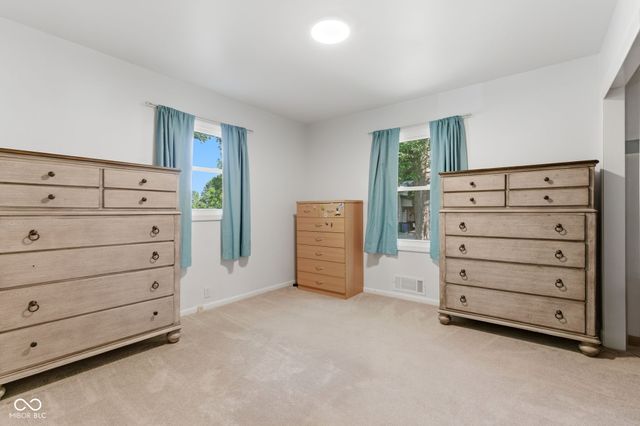 4562 W Division Road, Morgantown, IN 46160
