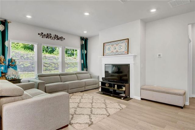 330 Denali Butte Terrace, Canton, GA 30114