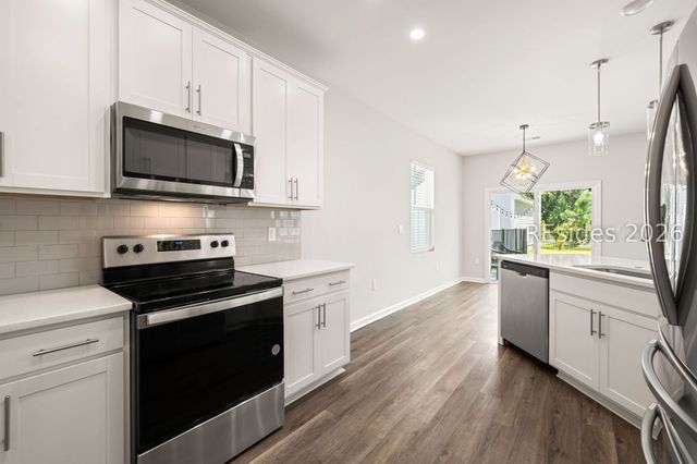9 Whispering Oaks Cir, Okatie, SC 29909