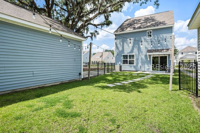 9 Whispering Oaks Cir, Okatie, SC 29909