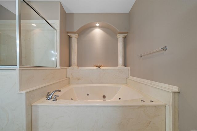 518 Amity Rd Apt E1, Hot Springs, AR 71913