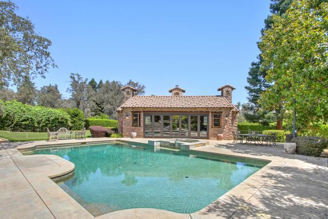 2571 Highland Hills Dr, El Dorado Hills, CA 95762