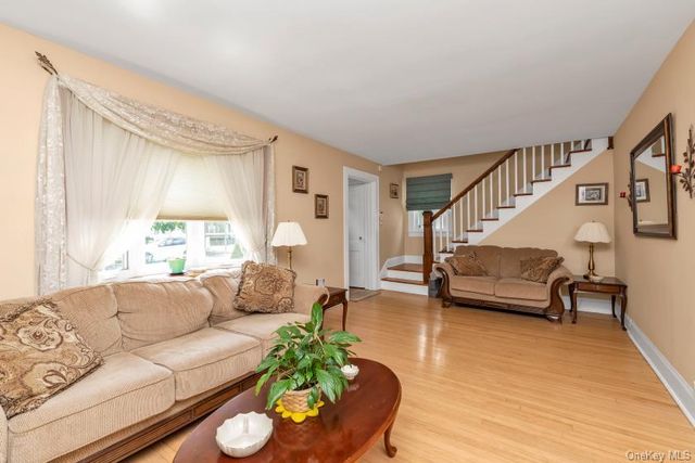 145 Raymond Street, Rockville Centre, NY 11570