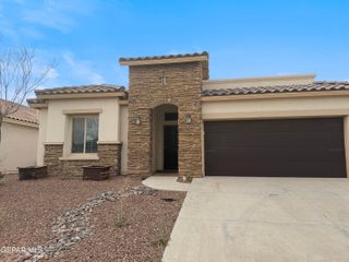 13421 PLUMPTON Road, El Paso, TX 79928
