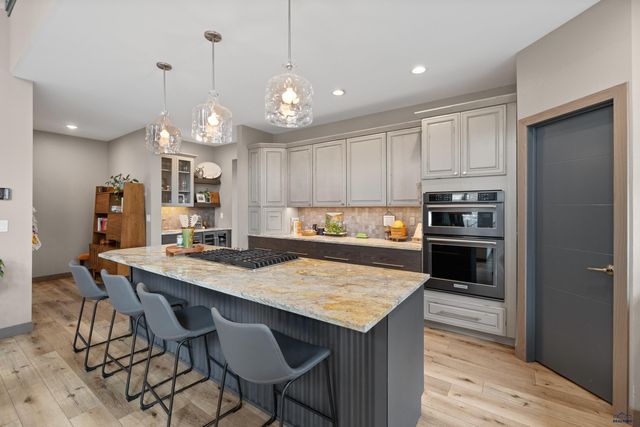 23645 WILDERNESS CANYON RD, Rapid City, SD 57702