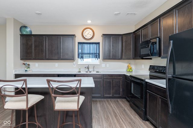 6926 Honeysuckle Way, Pendleton, IN 46064