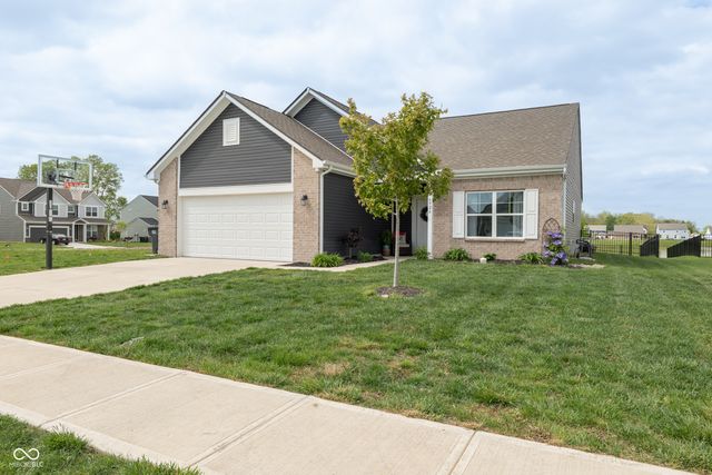 6926 Honeysuckle Way, Pendleton, IN 46064