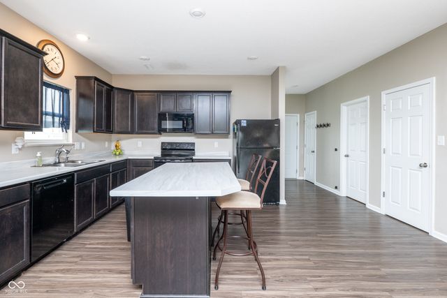6926 Honeysuckle Way, Pendleton, IN 46064