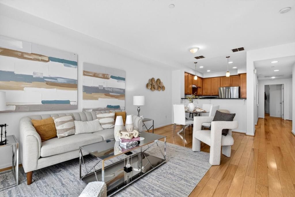 Image 4 of property listing at 1388 Broadway 480, Millbrae, CA 94030