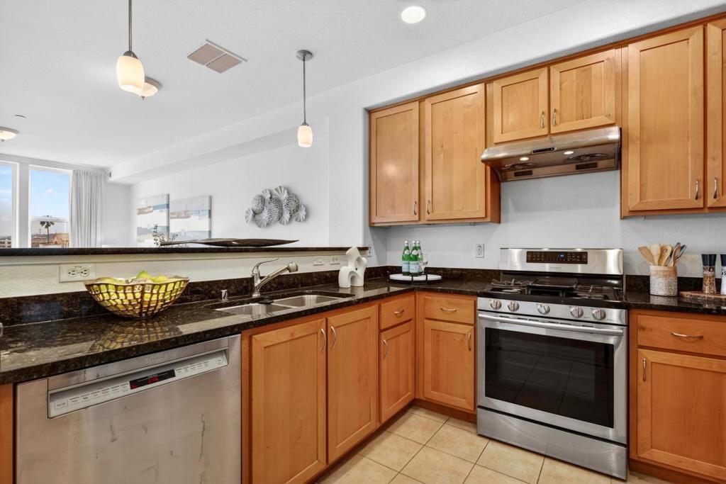 Image 9 of property listing at 1388 Broadway 480, Millbrae, CA 94030