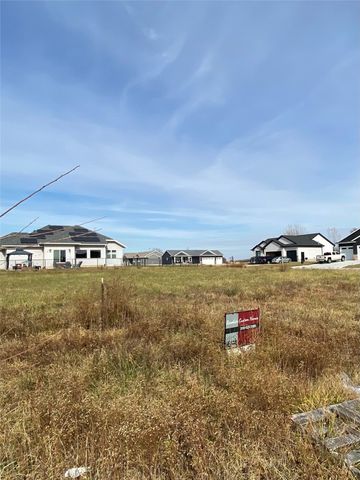 360 Linden St., Alburnett, IA 52202