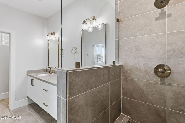 163 E HEARNE Way, Gilbert, AZ 85234
