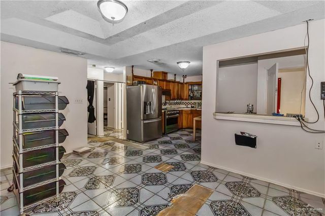 1000 N Mayberry Boulevard, Mission, TX 78573