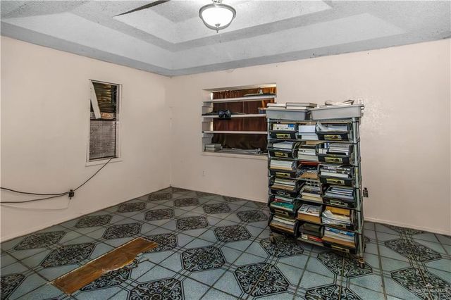 1000 N Mayberry Boulevard, Mission, TX 78573